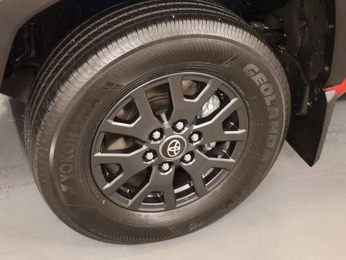 Certified 2025 Toyota 4Runner SR5 image 8