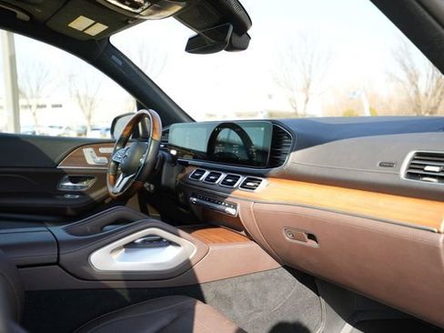 Certified 2023 Mercedes-Benz GLS 580 4MATIC image 40