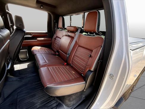 Used 2024 GMC Sierra 2500 Denali Ultimate AWD/4WD image 20