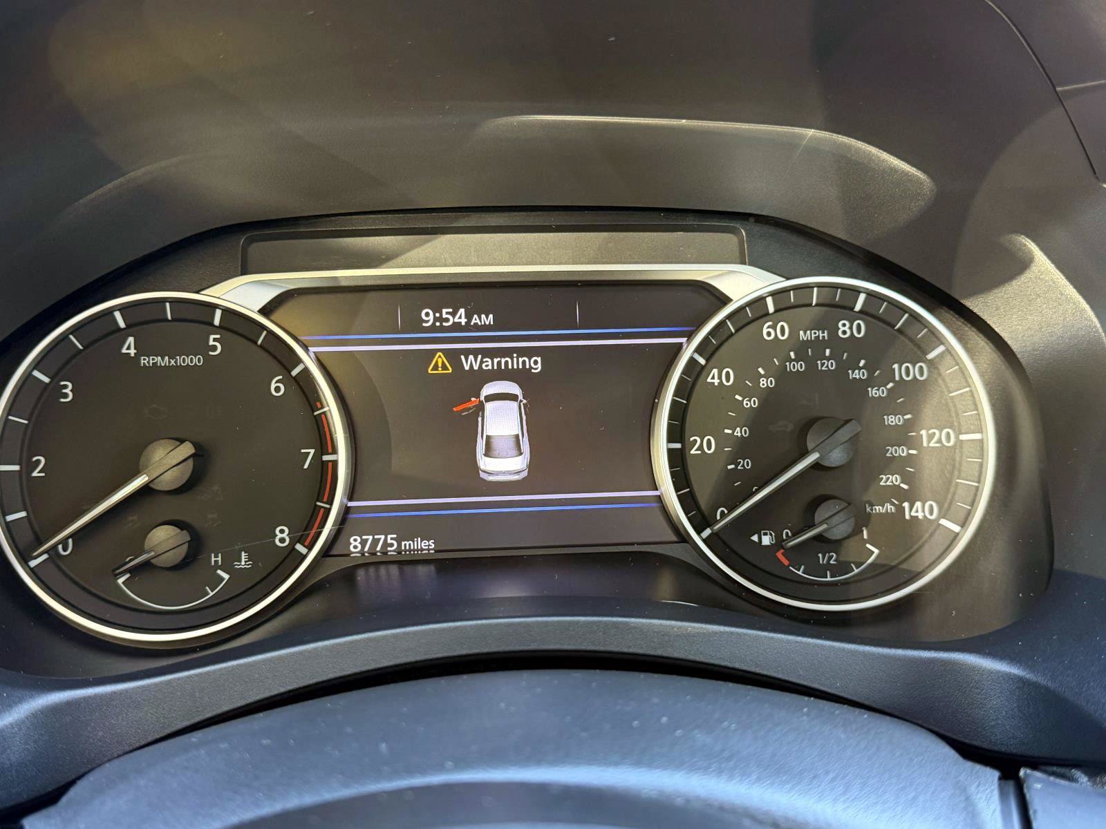Used 2024 Nissan Altima 2.5 SV FWD image 21