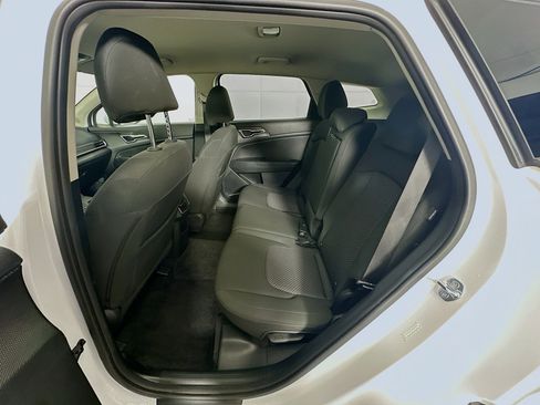 Used 2025 Kia Sportage LX image 26