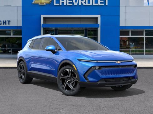 New 2026 Chevrolet Equinox EV LT image 31