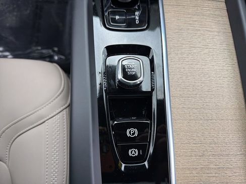 Used 2026 Volvo XC60 B5 Plus w/ Protection Package Premier AWD/4WD image 19
