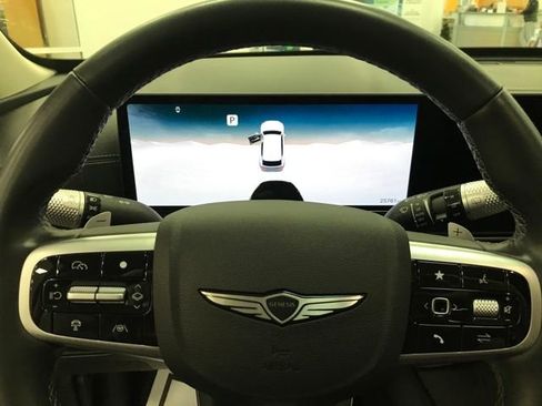 Used 2025 Genesis GV80 2.5T Standard image 8