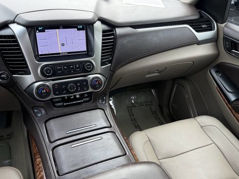 Used 2016 Chevrolet Suburban LTZ image 8