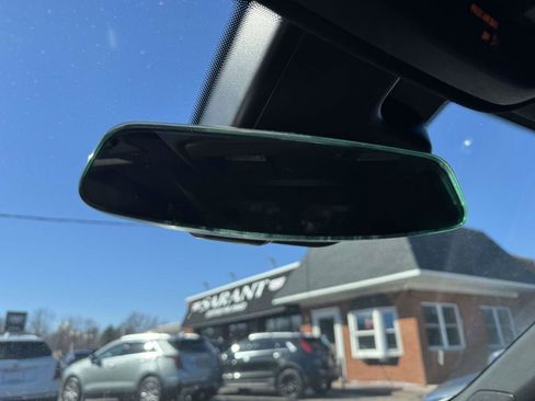 Certified 2022 Cadillac XT4 Luxury w/ Cold Weather Package image 12