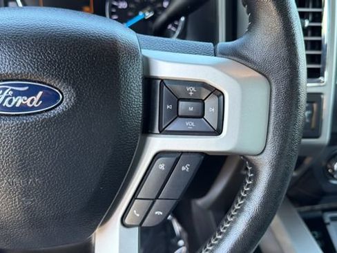 Used 2017 Ford F250 Lariat w/ Lariat Ultimate Package AWD/4WD image 25