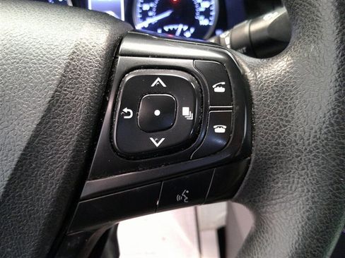 Used 2017 Toyota Camry LE image 16