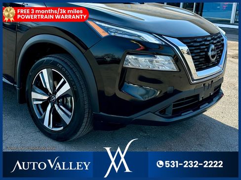 Used 2023 Nissan Rogue SL AWD/4WD image 10
