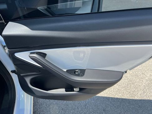 Used 2018 Tesla Model 3 Long Range AWD/4WD image 15