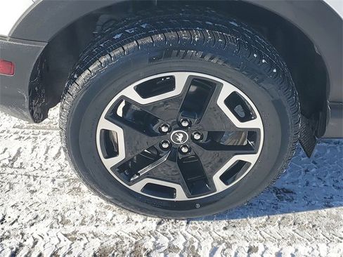 Used 2023 Ford Bronco Sport Outer Banks w/ Tech Package image 5