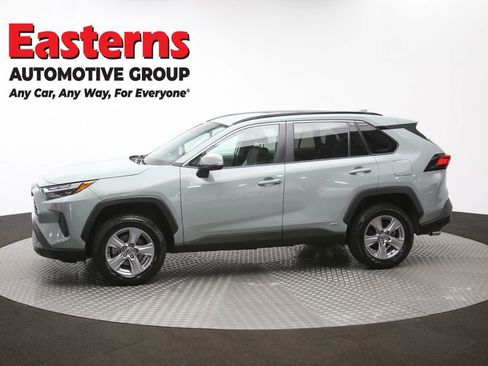 Used 2022 Toyota RAV4 XLE AWD/4WD image 59