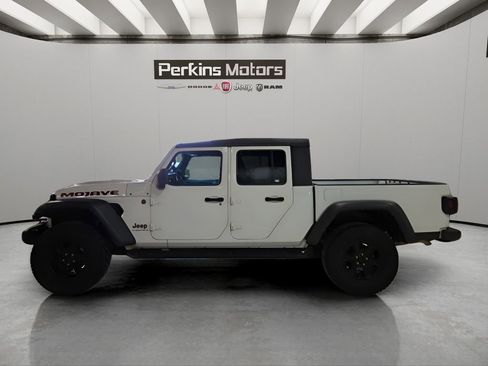 Certified 2023 Jeep Gladiator Mojave image 2