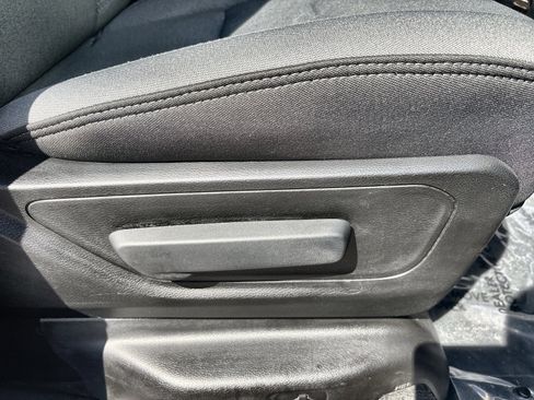 Used 2021 RAM 1500 Big Horn image 36