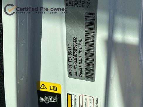 Certified 2025 Jeep Wrangler Unlimited Sahara AWD/4WD image 31