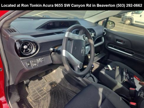 Used 2016 Toyota Prius C Three FWD image 7