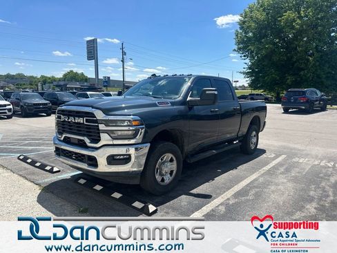 Used 2025 RAM 2500 Tradesman AWD/4WD image 1