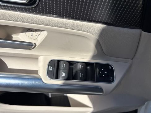 Used 2021 Mercedes-Benz GLA 250 image 18