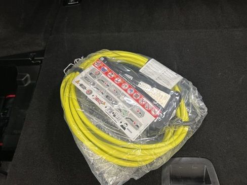 Used 2023 BMW 530e xDrive w/ Convenience Package image 36