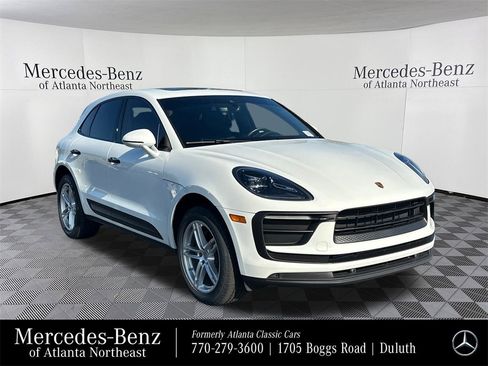 Used 2022 Porsche Macan image 1