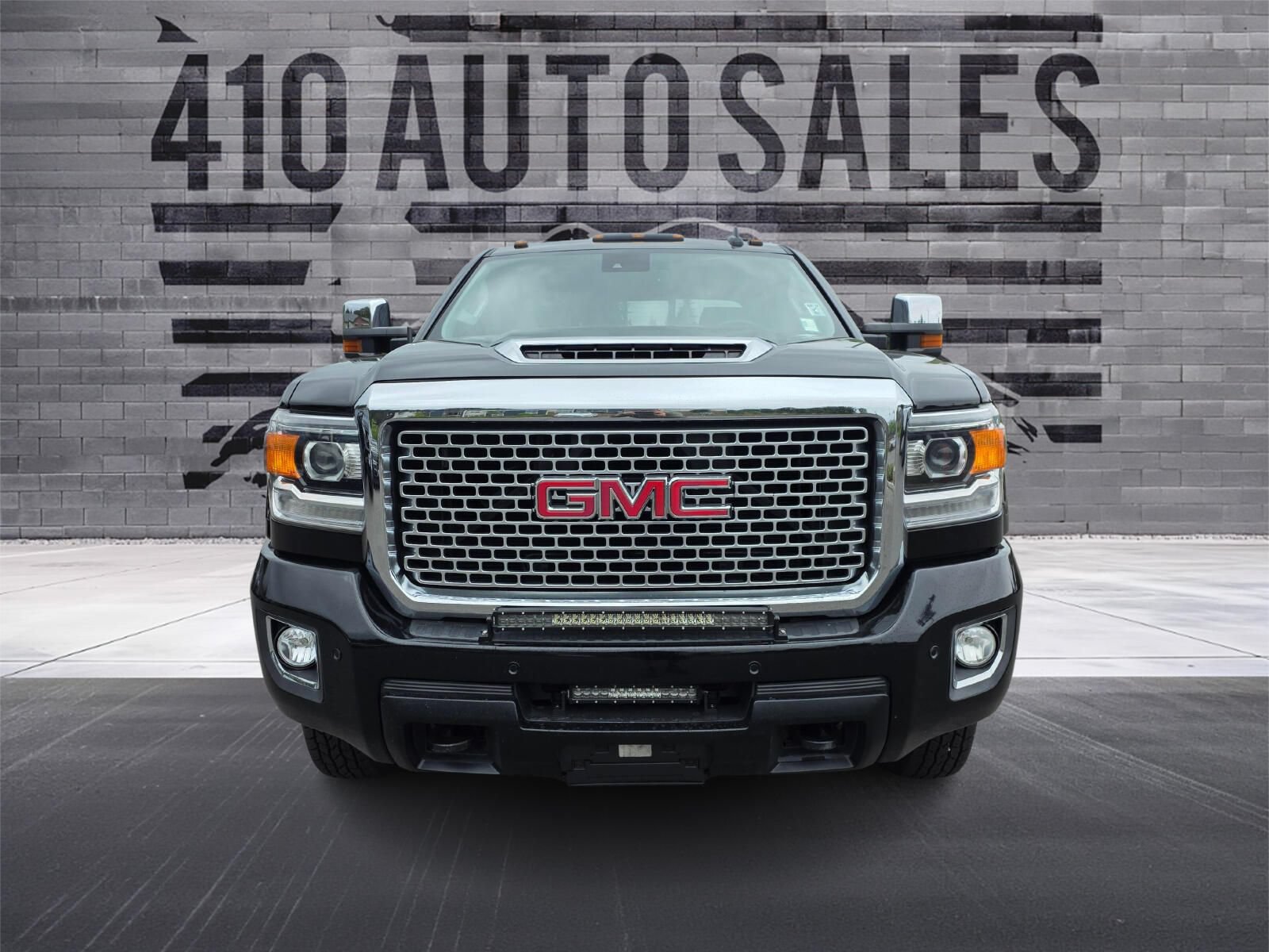 Used 2017 GMC Sierra 3500 Denali AWD/4WD image 5