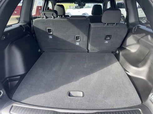 Used 2024 Jeep Grand Cherokee Laredo X w/ Trailer Tow Package image 34