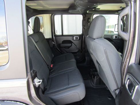 New 2026 Jeep Wrangler Unlimited Sport w/ Convenience Group image 22