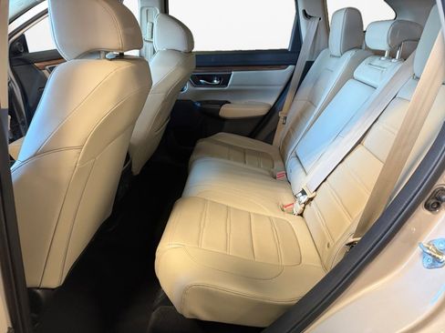 Used 2018 Honda CR-V Touring image 16