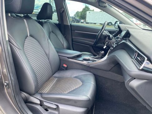 Used 2022 Toyota Camry SE image 22