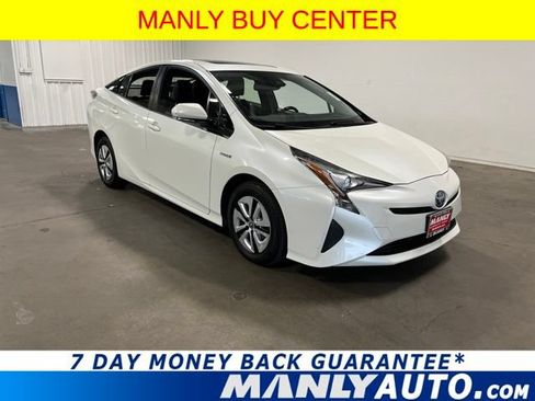 Used 2016 Toyota Prius Four w/ Advanced Technology Package FWD image 1