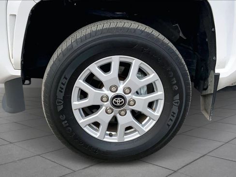 Used 2024 Toyota Tacoma SR5 image 10
