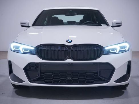 Used 2026 BMW 330i Sedan w/ M Sport Package RWD image 4
