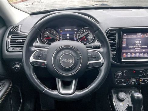 Used 2020 Jeep Compass Limited image 5
