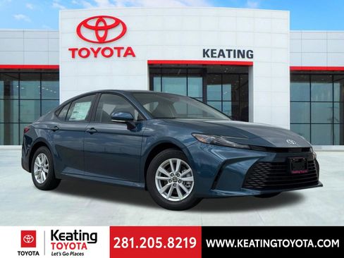 New 2026 Toyota Camry LE image 1