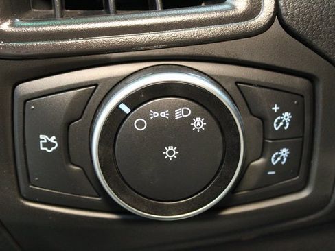 Used 2017 Ford Focus SE image 14