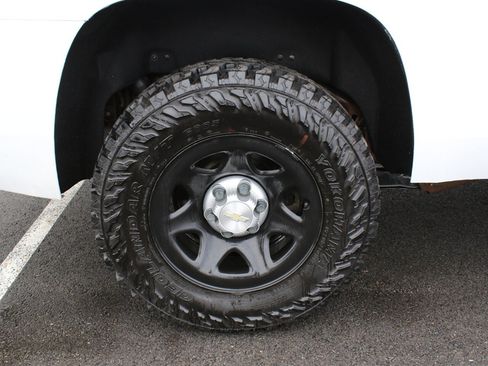 Used 2019 Chevrolet Tahoe 4WD image 39