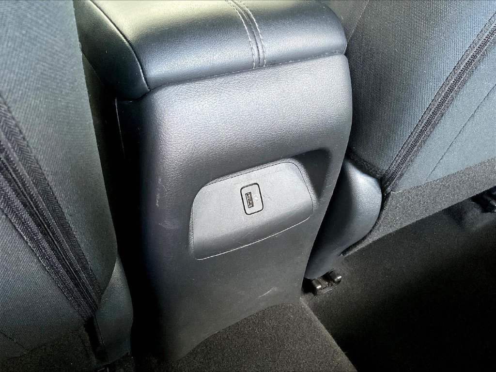 Used 2024 Nissan Sentra SV FWD image 11