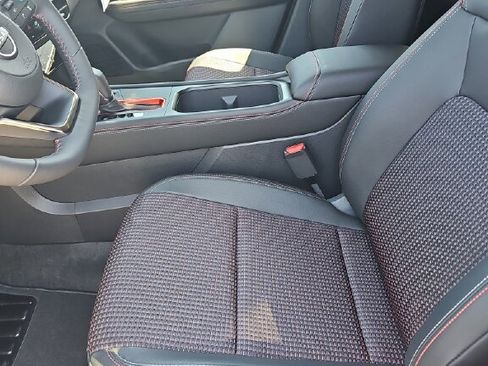 New 2026 Nissan Kicks SR image 5