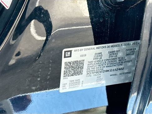 Used 2019 GMC Sierra 1500 SLT w/ SLT Premium Plus Package image 31