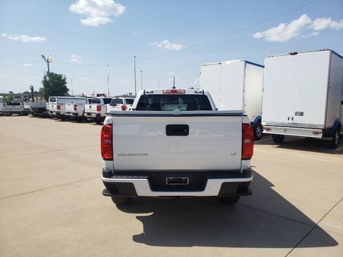 Used 2022 Chevrolet Colorado LT w/ Fleet Safety Package RWD image 8
