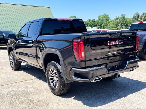 Used 2023 GMC Sierra 1500 AT4 w/ Technology Package AWD/4WD image 5