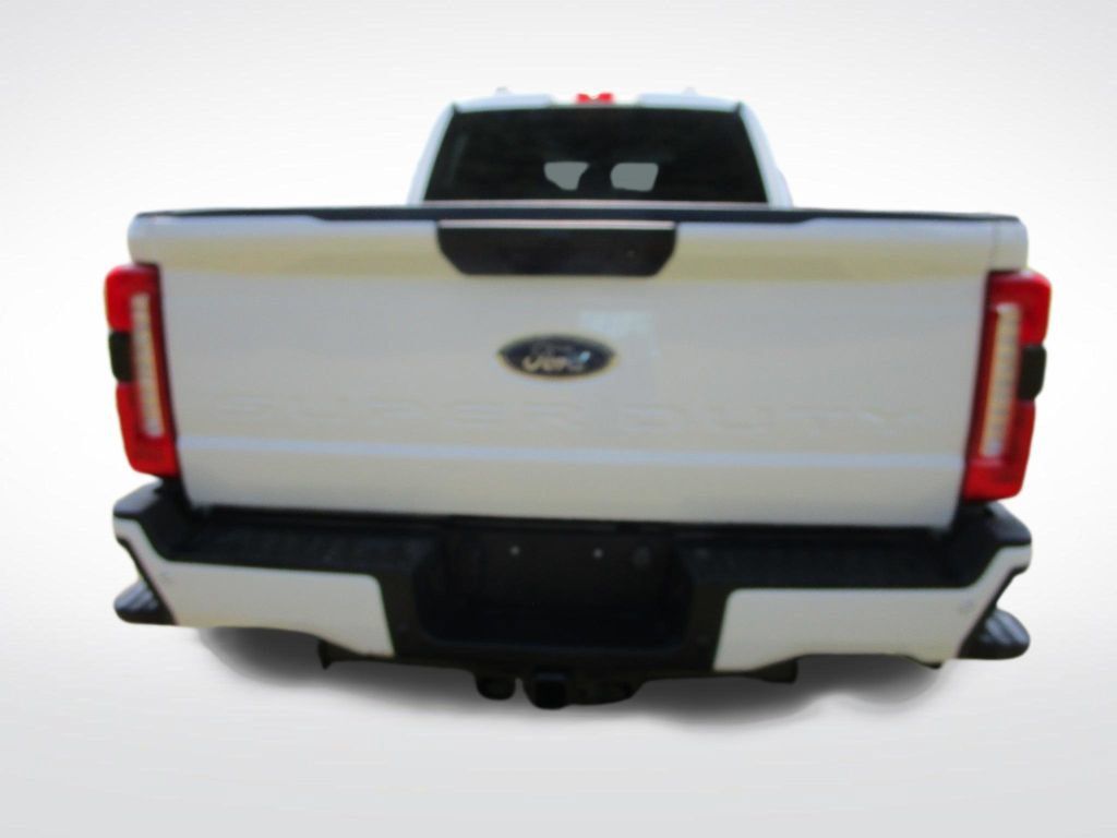 Used 2025 Ford F250 XL w/ STX Appearance Package AWD/4WD image 11