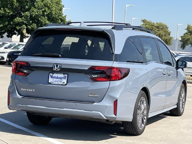 Certified 2026 Honda Odyssey Touring image 4