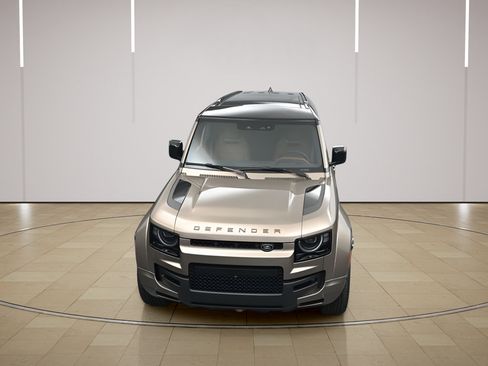 New 2026 Land Rover Defender 110 AWD/4WD image 38