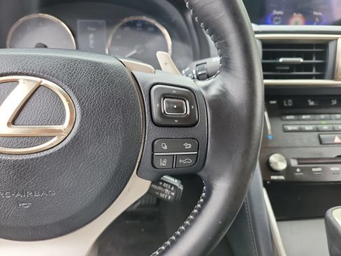Used 2017 Lexus IS 200t RWD image 31