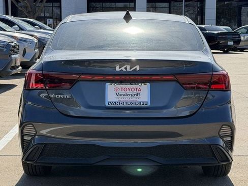 Used 2024 Kia Forte LXS w/ LXS Technology Package image 5