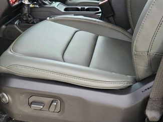 New 2026 Jeep Gladiator Mojave video 4