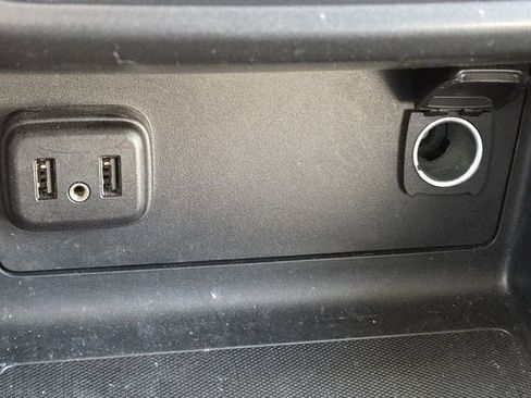 Used 2020 GMC Canyon 2WD Crew Cab w/ Convenience Package image 5