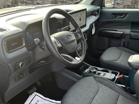 New 2025 Ford Maverick XLT w/ XLT Luxury Package image 7