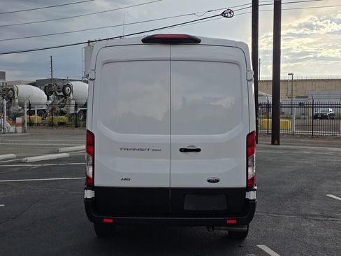 Used 2023 Ford Transit 250 Medium Roof AWD image 9